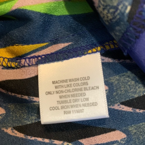 Bar III Fun Print Sleeveless Tank Blouse Small - Picture 5 of 6